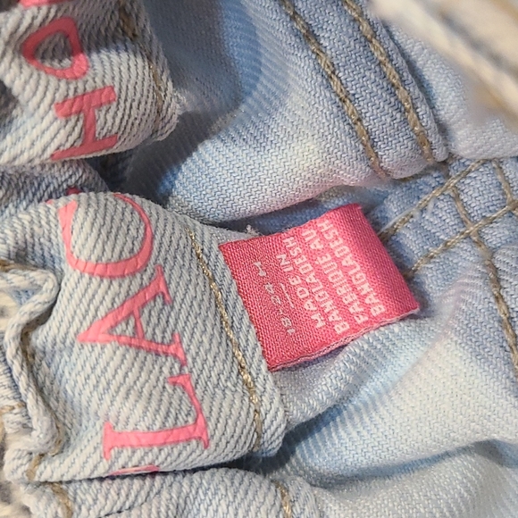 Whitewashed Girls Shorts with Lace Pocket Detail Size 18-24M - Picture 2 of 4